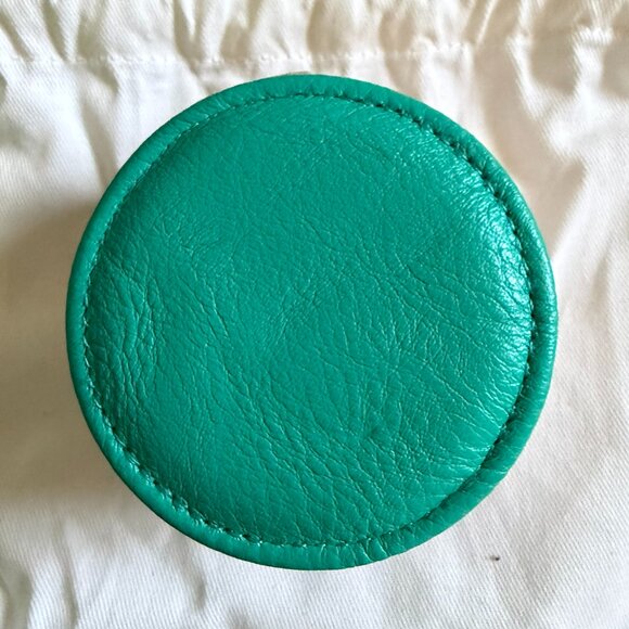 TIEKS BY GAVRIELI BALLERINA PINK LEATHER TRAVEL JEWELRY CASE ROUND NEW WITH BAG - Picture 2 of 3